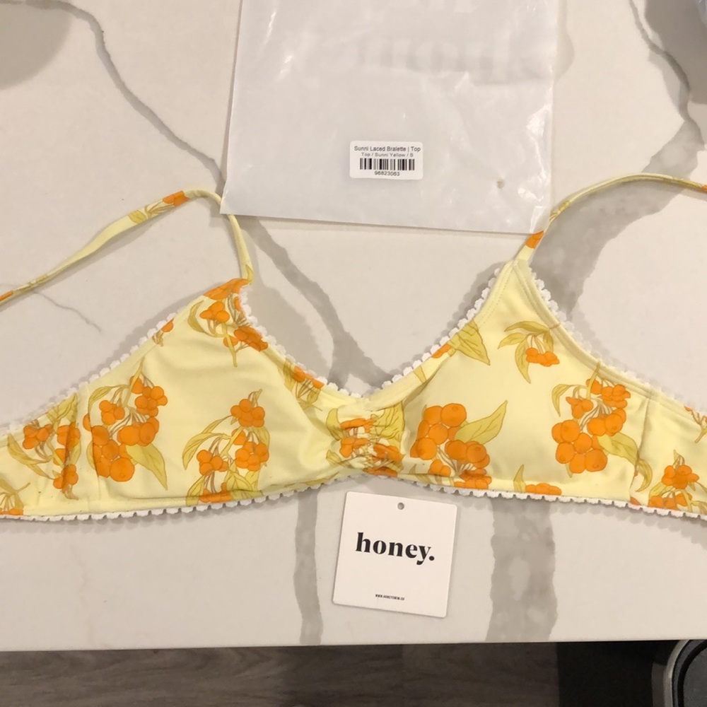 NWT Honey swim sunni laced bralette set - top (small) and classic bottoms medium - Picture 10 of 11